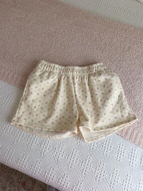Altar’d State Floral Elastic Waist Shorts